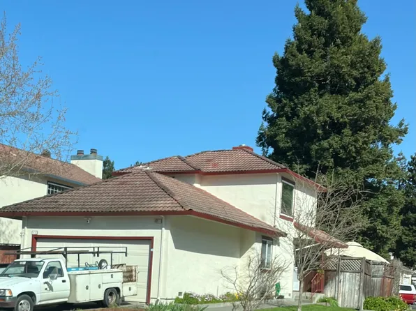 48 Freedom Pl, Rohnert Park, CA 94928