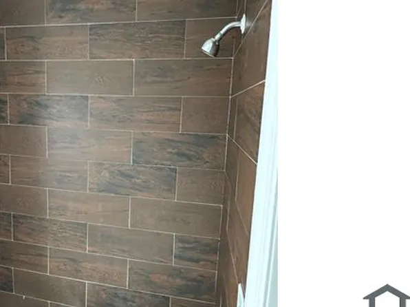 852 S 15th St Floor 3, Newark, NJ 07108