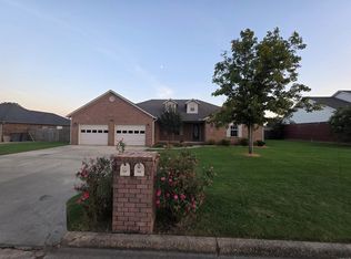2800 Cambridge Dr, Paragould, AR 72450