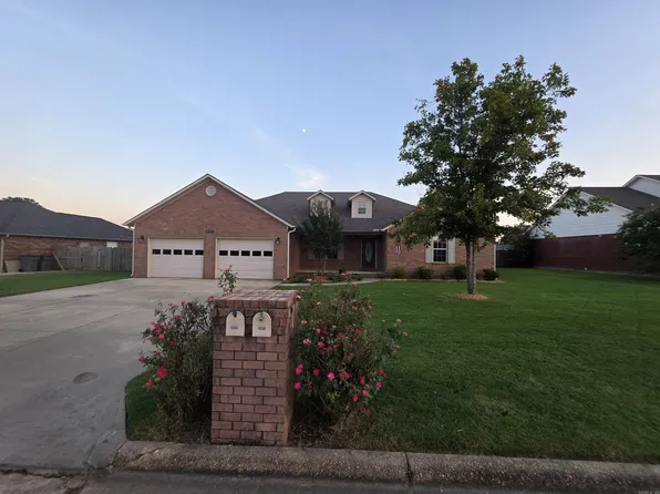 2800 Cambridge Dr, Paragould, AR 72450