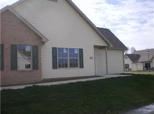 1140 Timberwood Dr, Beaver Falls, PA 15010