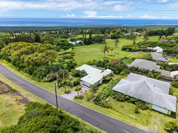 94-1613 Makalii St, Naalehu, HI 96772