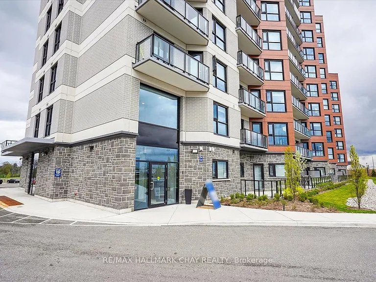 30 Hanmer St W #203 — Photo 3