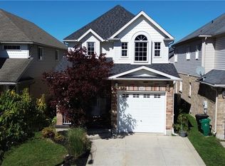 466 Sienna Cres, Kitchener, ON N2R 1T9