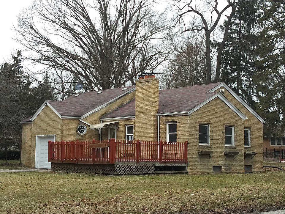 1st image of 3245 Ezekiel Ave