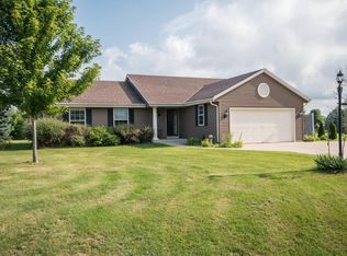 405 S Sherman St, Eagle, WI 53119