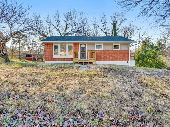 4760 Showalter Rd NW, Roanoke, VA 24017