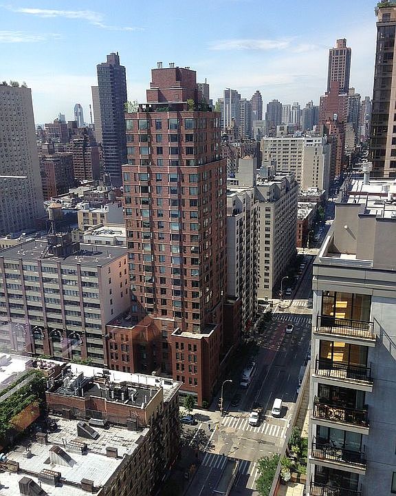 1st image of 400 E 90th St APT 5E