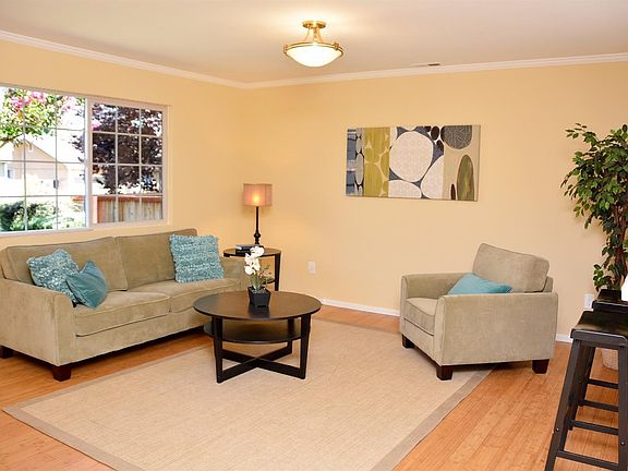 4th image of 18767 Wagele Dr