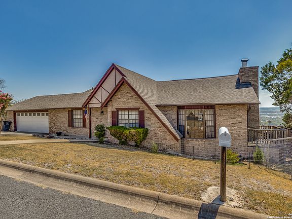 2nd image of 315 LOMA VISTA DR