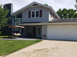 2513 Amelia St, Burlington, IA 52601