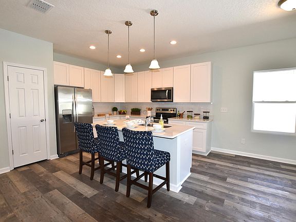 4th image of 10723 Hearthstone Dr
