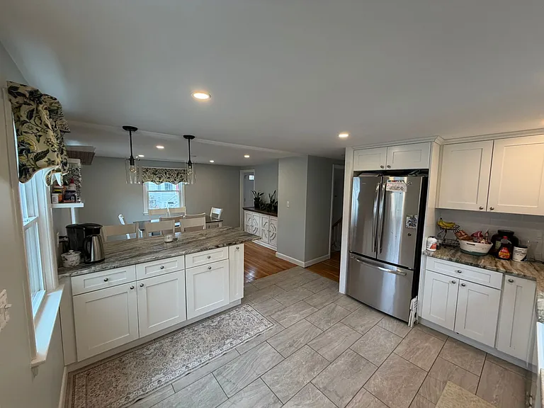 33 Logan Rd — Photo 2