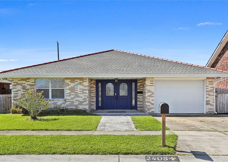 1st image of 2408 Creely Dr