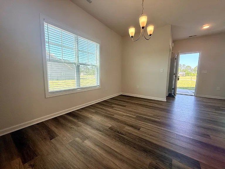 4736 Mastercraft Ct — Photo 4