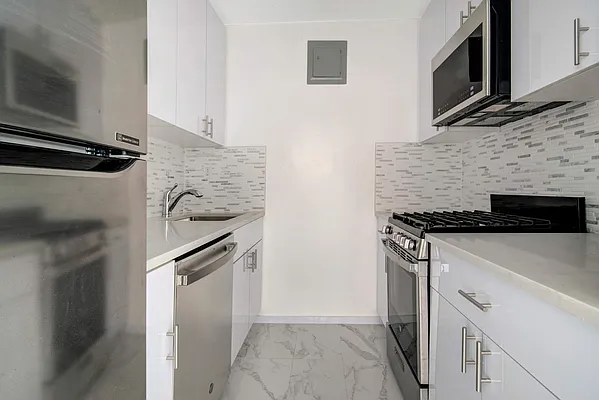 Sold by Compass | media 3