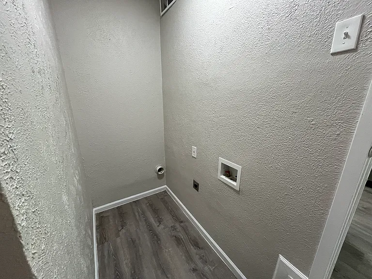 10608 Cayuga Dr — Photo 12