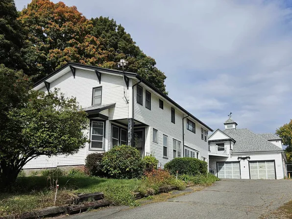 8 Main St, Atkinson, NH 03811
