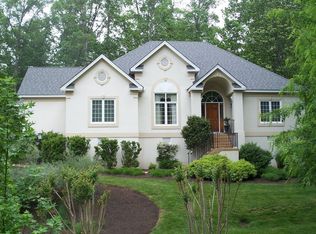 2941 Summerhurst Dr, Midlothian, VA 23113