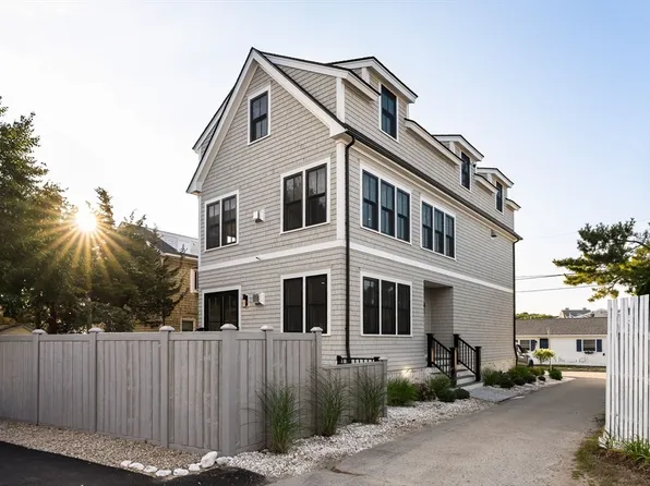 5 E Marginal Rd, Duxbury, MA 02332