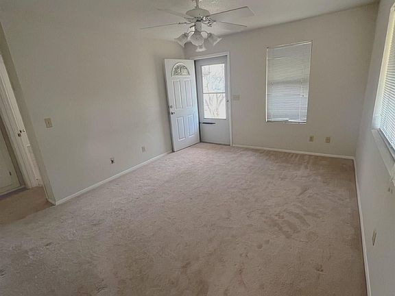 2nd image of 102 E Blodgett St