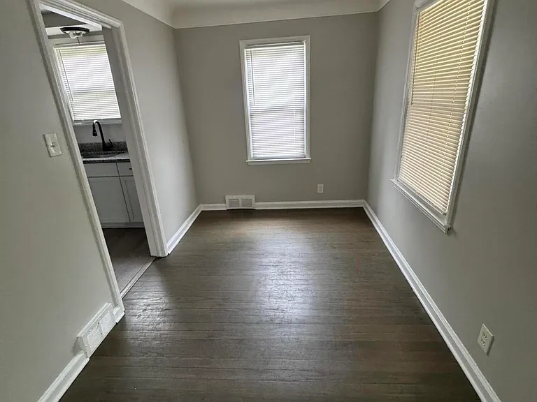 8272 Roselawn St — Photo 3