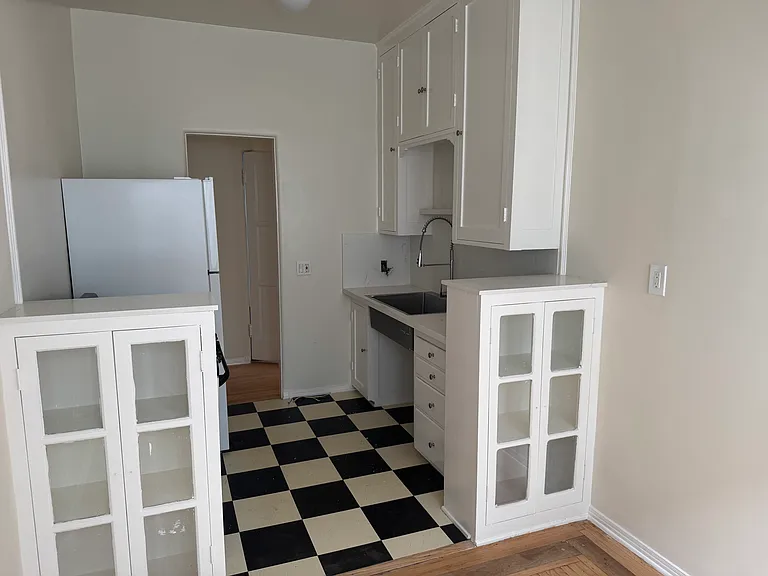 420 N Sycamore Ave #1 — Photo 5