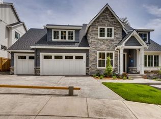 2430 SW 75th Ter, Portland, OR 97225