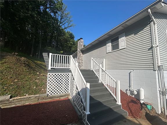 3rd image of 328 Adelaide Rd