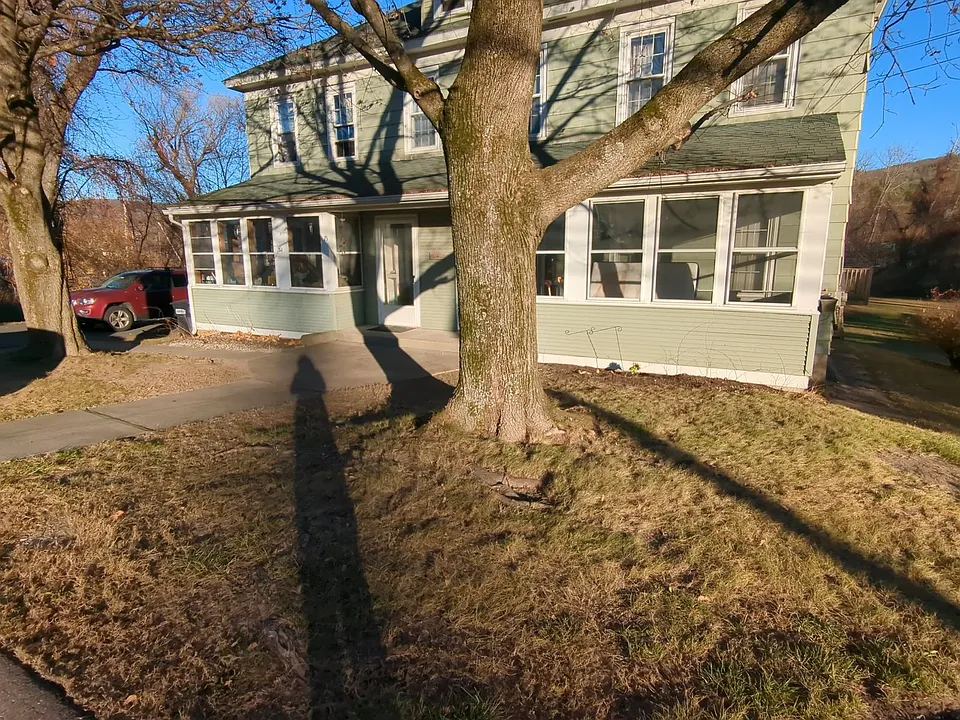 75 Old Pleasant St #75