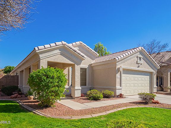 4th image of 10419 N 58TH Drive
