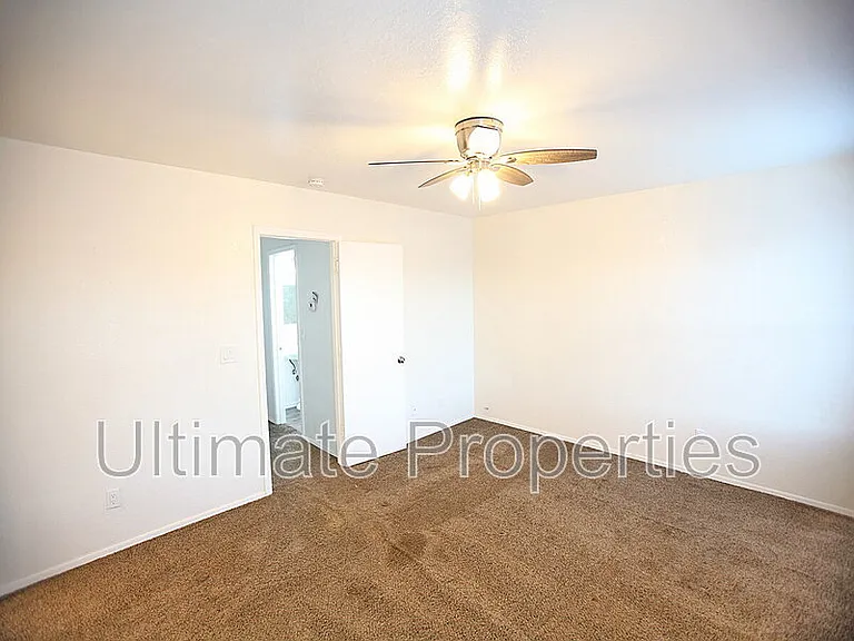18205 N 87th Dr — Photo 13