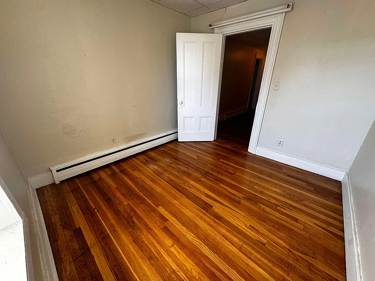 179.5 Harvard St #3-5 — Photo 16