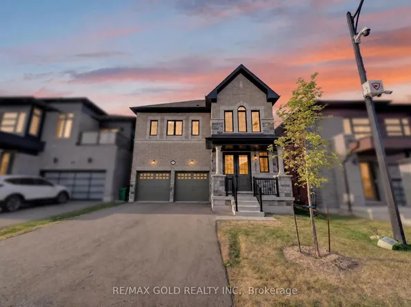 11 Keyworth Cres, Brampton, ON L6R 4G3