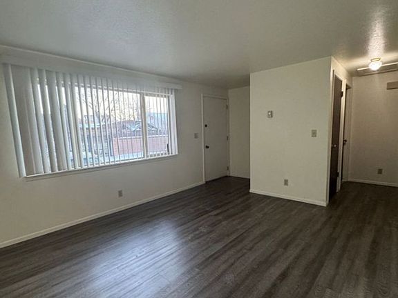 3rd image of 307 S 300 W APT 2