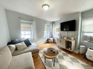 357 Hanover St, Boston, MA 02113