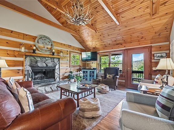 3rd image of 850 River Ridge Road