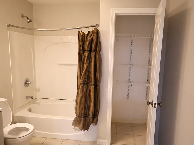 1326 Lafayette Ave #B — Photo 32