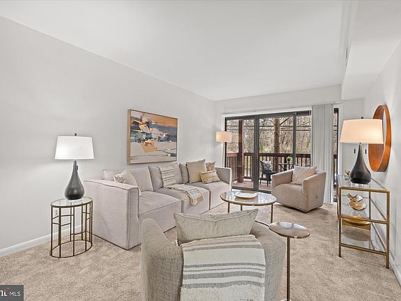 3rd image of 236 W Taylor Run Pkwy APT 3