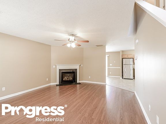 4th image of 466 Bedford Knoll Dr