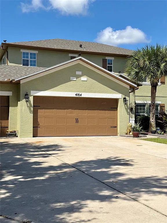 4 bed, 2.5 bath, 2156 sqft, $2,500 — Photo 1