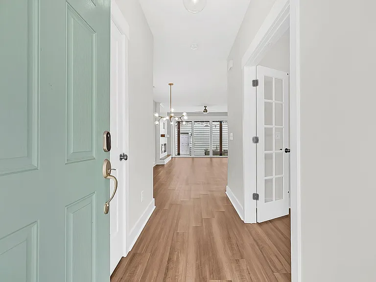 396 Ripple Park Dr — Photo 8