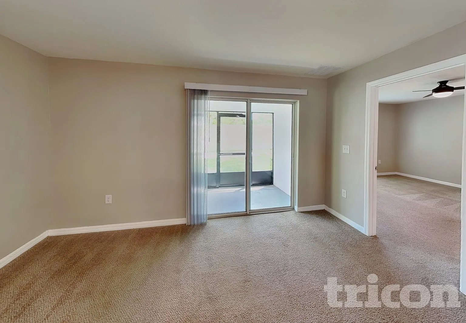 7846 Broad Pointe Drive Zephyrhills FL — Photo 2