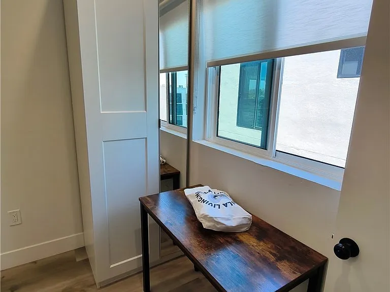 3020 S Normandie Ave — Photo 5