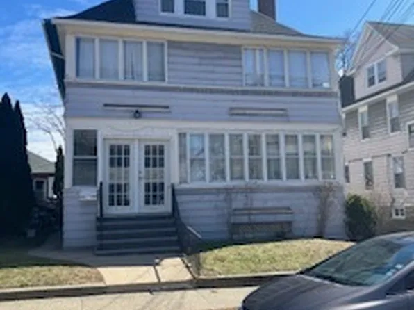 493 West Taft Avenue, Bridgeport, CT 06604