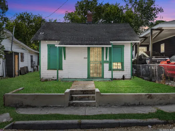 2230 poplar, San Antonio, TX 78207