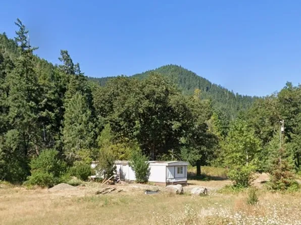 48684 Highway 58, Oakridge, OR 97463