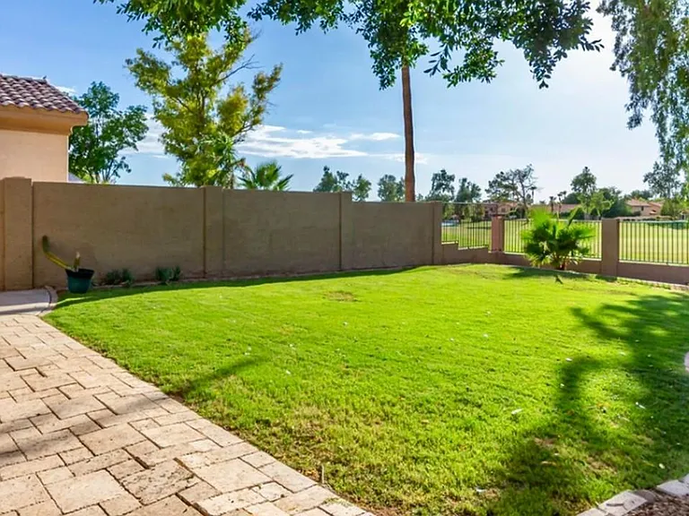 3530 S Meadows Dr — Photo 12