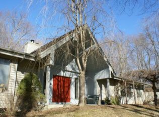 41 Sunderland Ln, Katonah, NY 10536