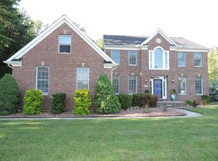 32175 Teasel Ct, Avon Lake, OH 44012
